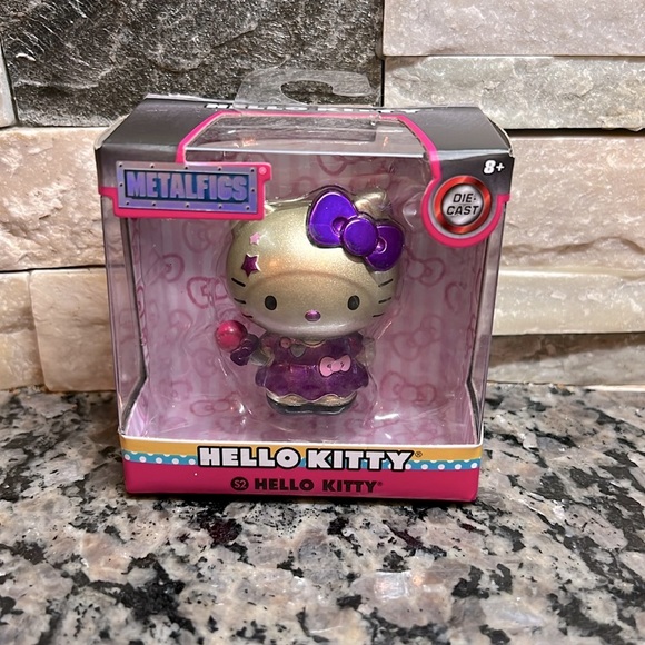 Hello Kitty metal figure NIB - Picture 1 of 7